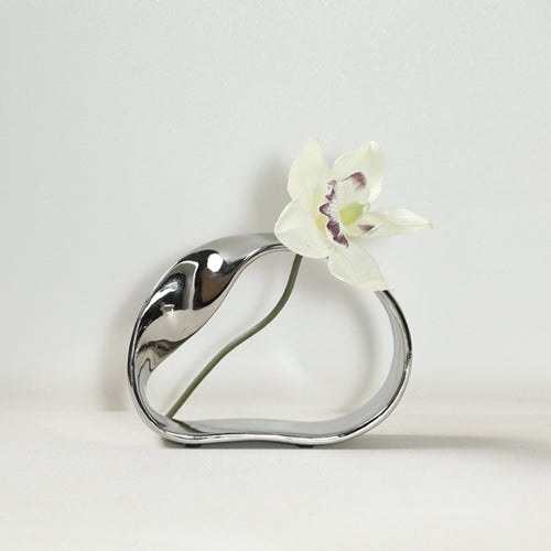 Modern Minimalist Ceramic Vase – Elegant Decorative Home Accent